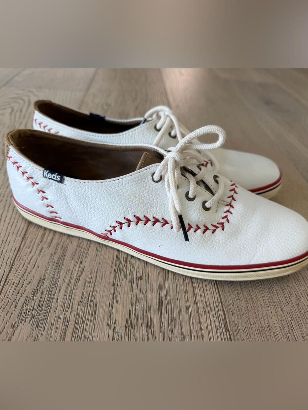 Keds White baseball sneaker size 7.5